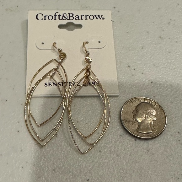 NWT 2 pairs of Earrings- gold tone dangles by Erica Lyons & Croft & Barrow - Picture 8 of 9